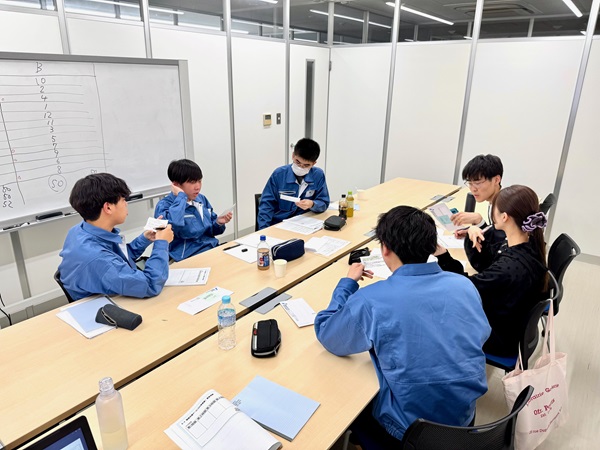 只今、新入社員研修中です！